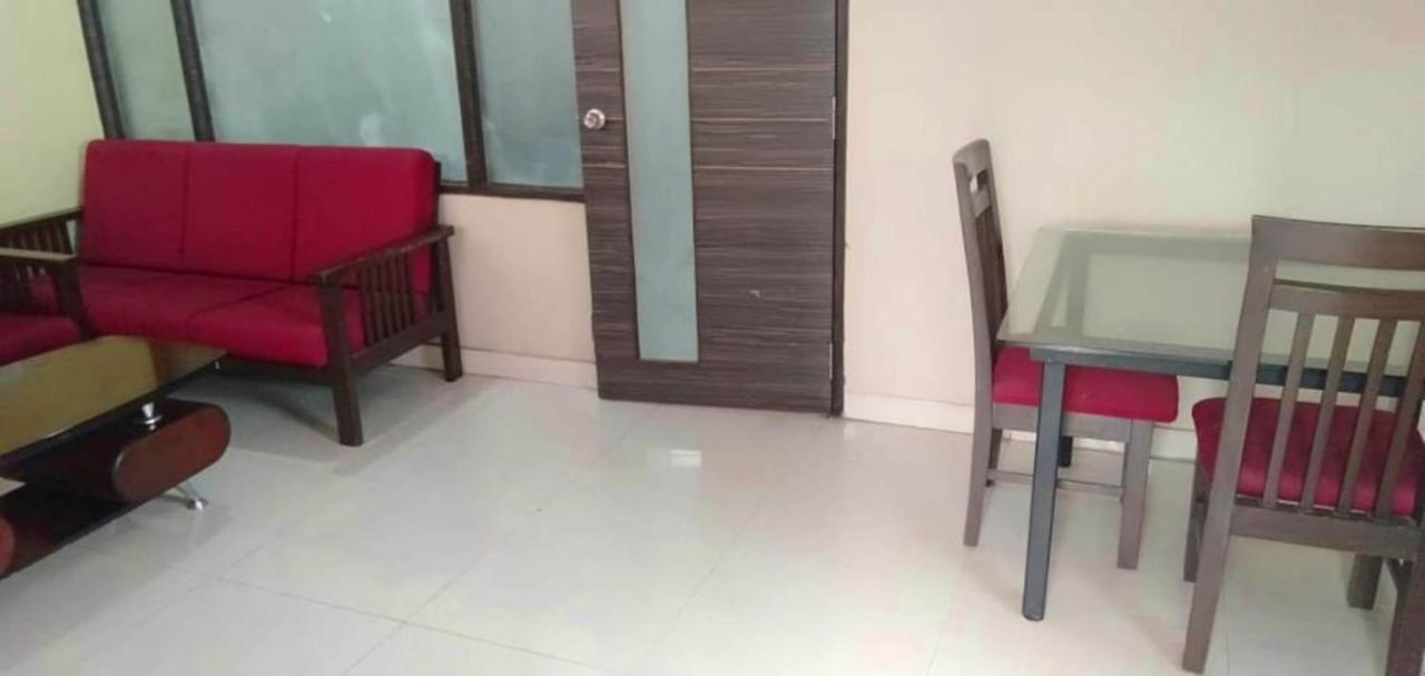 Iroomz Hoysala Residency Ballari Bagian luar foto